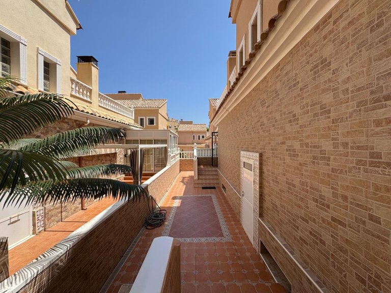 Apartment for Sale in Guardamar Del Segura, Alicante 1