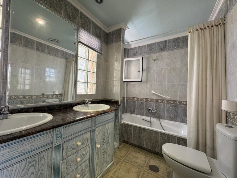 Town House for Sale in Costa Blanca Guardamar Del Segura, Alicante 42