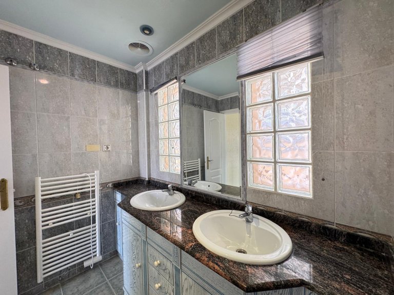 Town House for Sale in Costa Blanca Guardamar Del Segura, Alicante 44