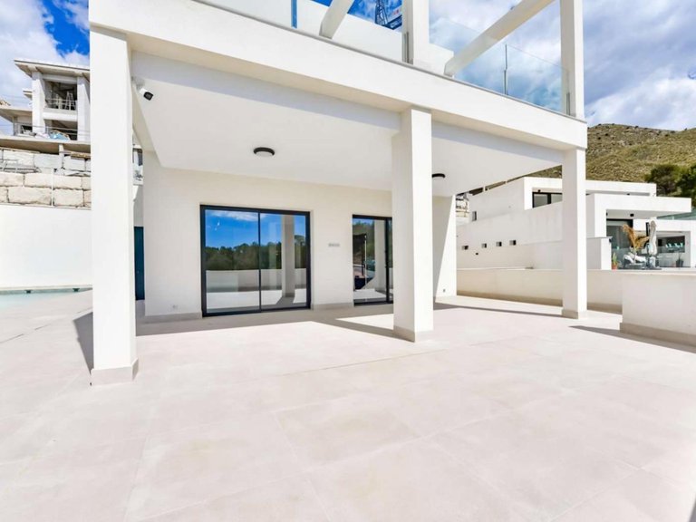 Villa for Sale in Finestrat, Alicante 14