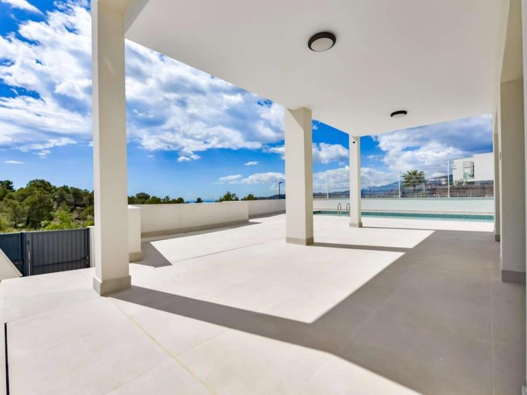 Villa for Sale in Finestrat, Alicante 2