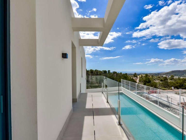 Villa for Sale in Finestrat, Alicante 3