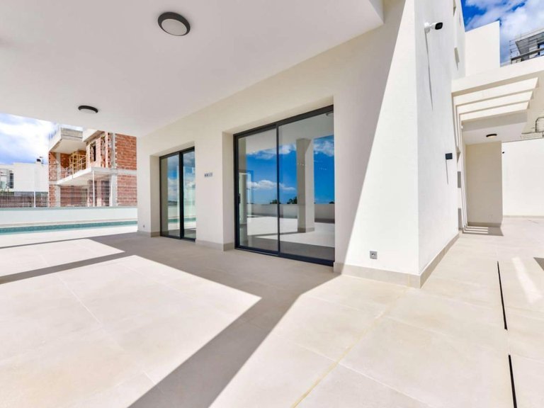Villa for Sale in Finestrat, Alicante 8