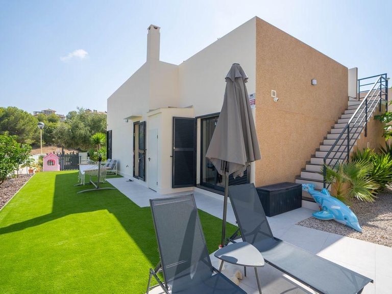 Villa for Sale in Orihuela Costa, Alicante 2