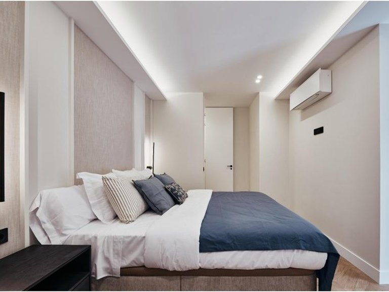 Apartment for Sale in Madrid, Madrid 11