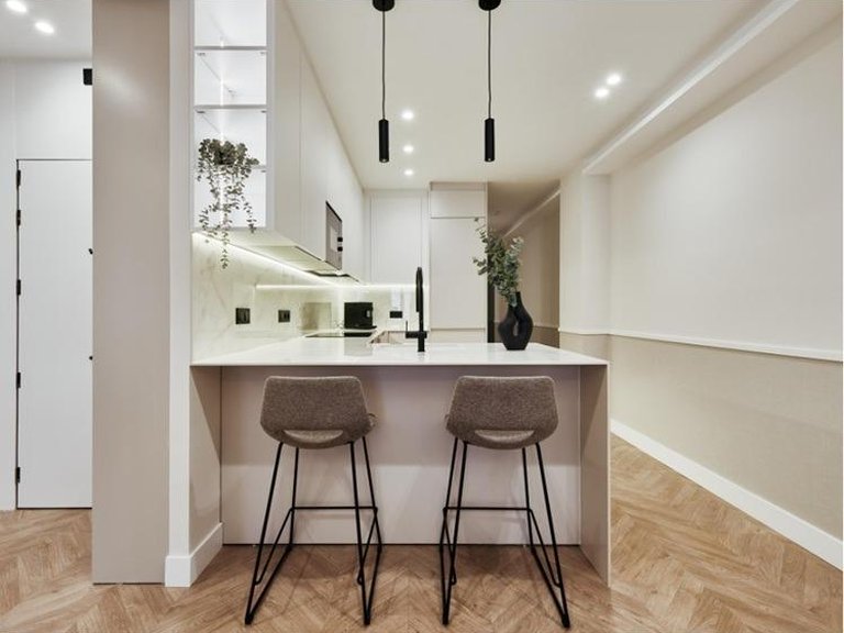 Apartment for Sale in Madrid, Madrid 5