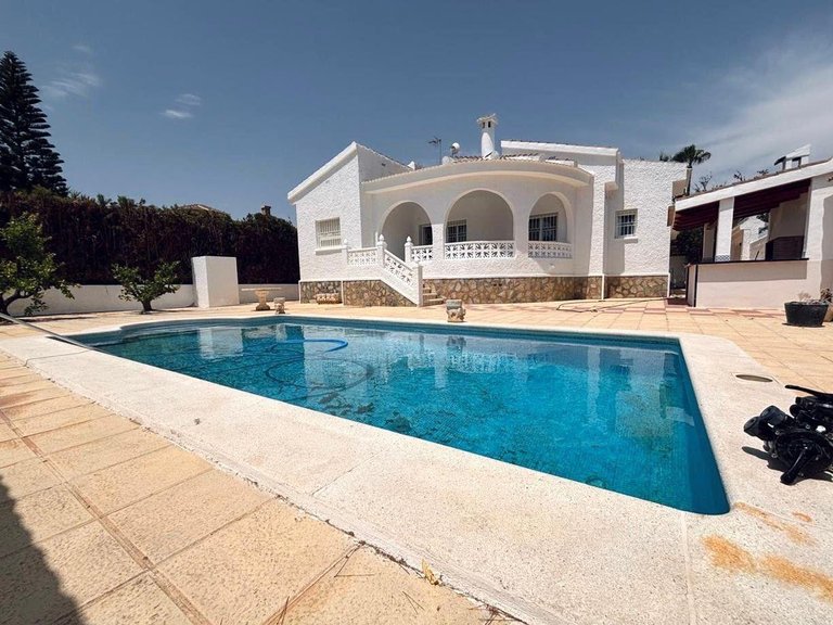Villa for Sale in Ciudad Quesada, Alicante 1