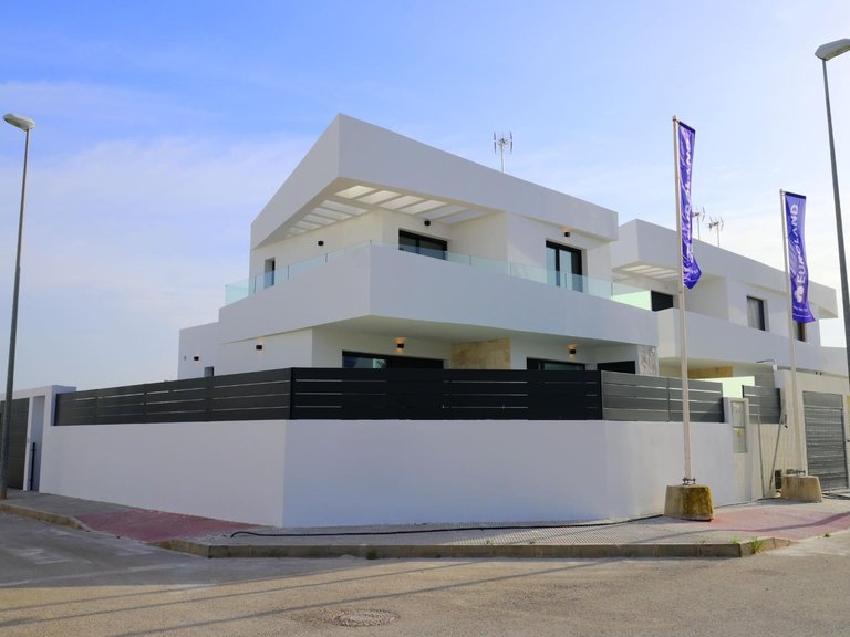 Villa for Sale in Dolores, Alicante 2