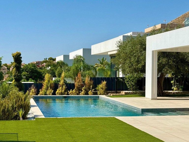 Villa for Sale in Finestrat, Alicante 10