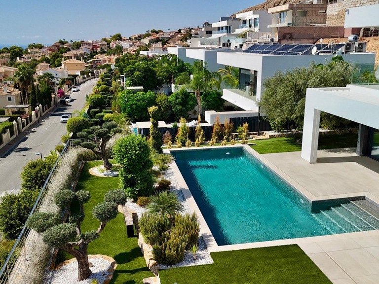 Villa for Sale in Finestrat, Alicante 5