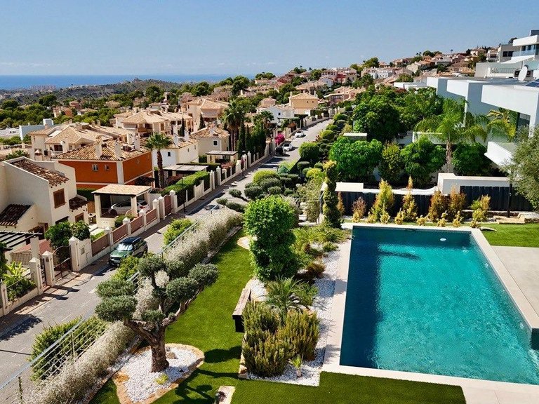 Villa for Sale in Finestrat, Alicante 6