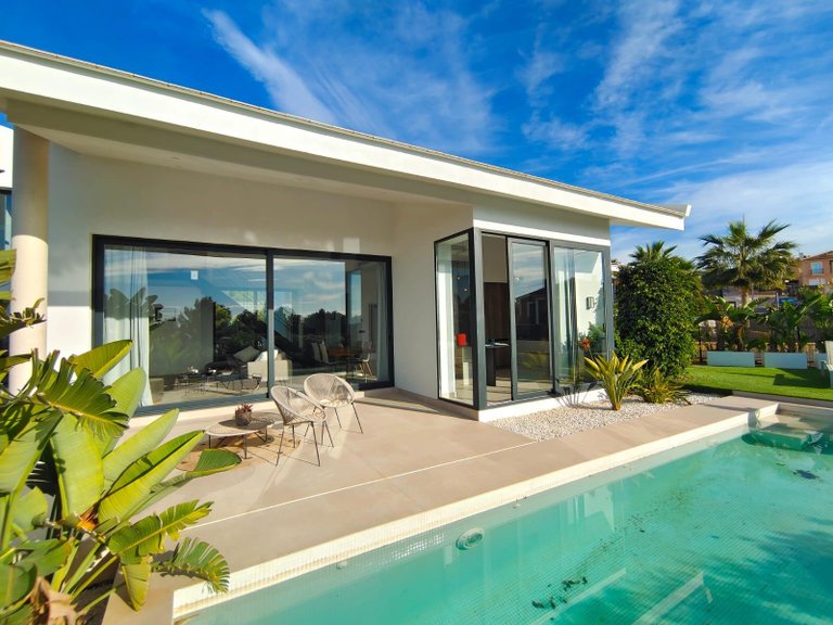 Villa for Sale in Finestrat, Alicante 2