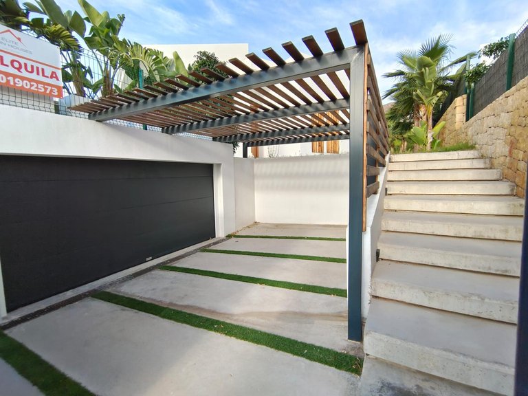 Villa for Sale in Finestrat, Alicante 5