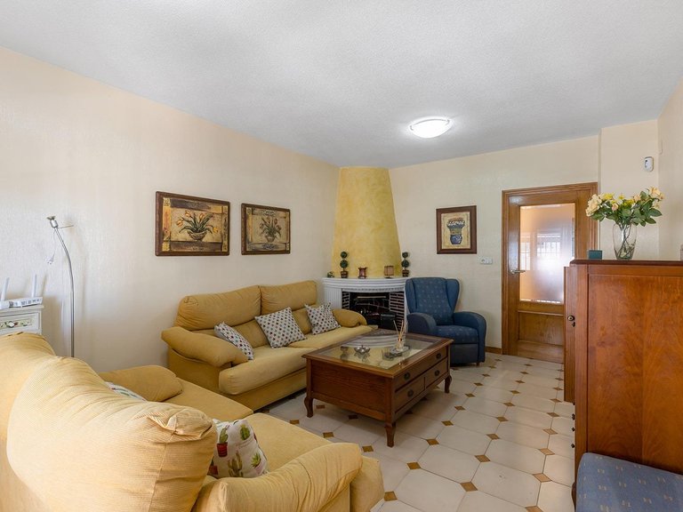 Villa for Sale in Torrevieja, Alicante 11