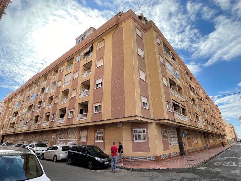 Apartment for Sale in Torrevieja, Alicante 1