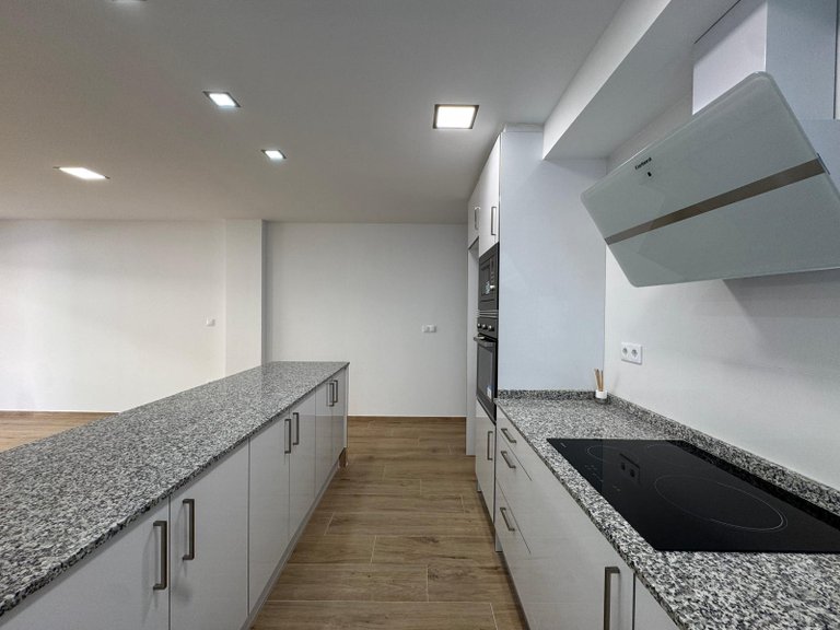 Apartment for Sale in Torrevieja, Alicante 12