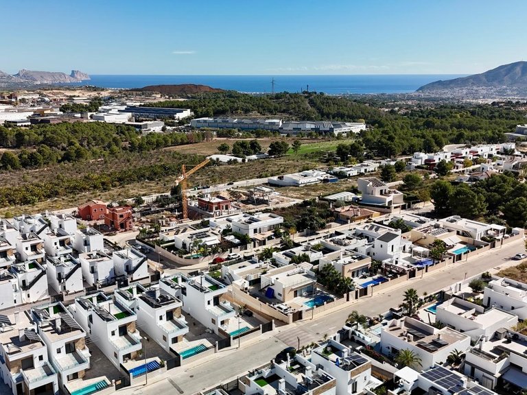 Villa for Sale in Polop, Alicante 3