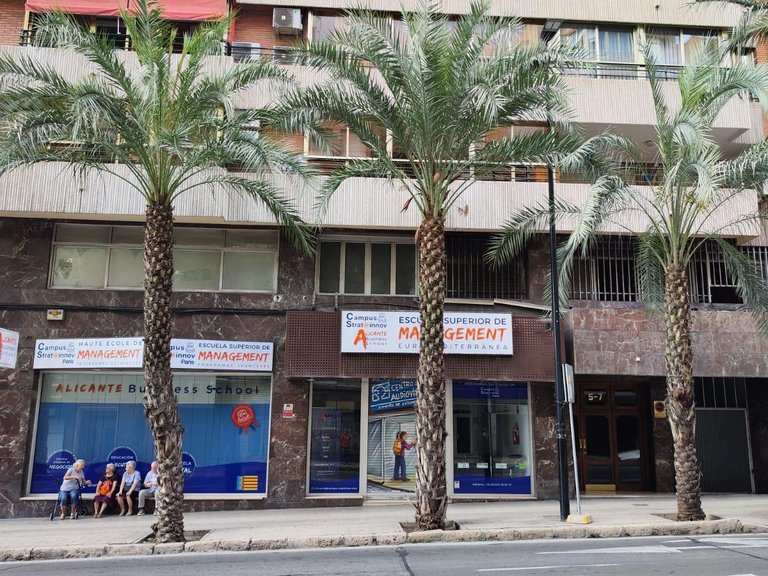 Commercial for Sale in Alicante, Alicante 6