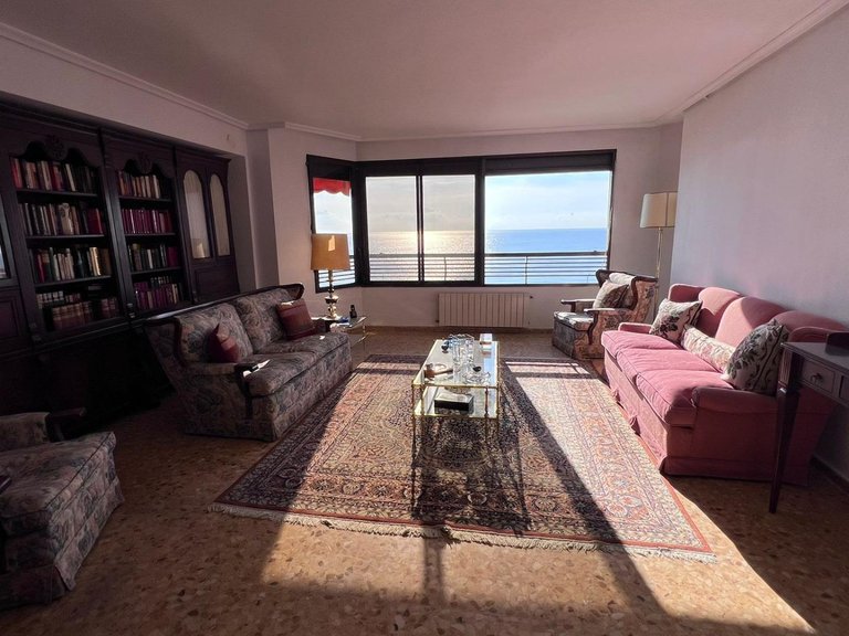 Apartment for Sale in Alicante, Alicante 11
