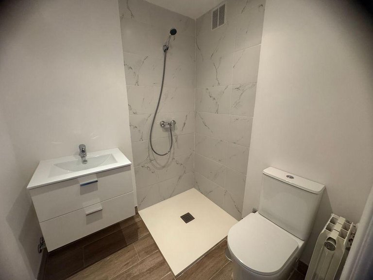 Apartment for Sale in Madrid, Madrid 14