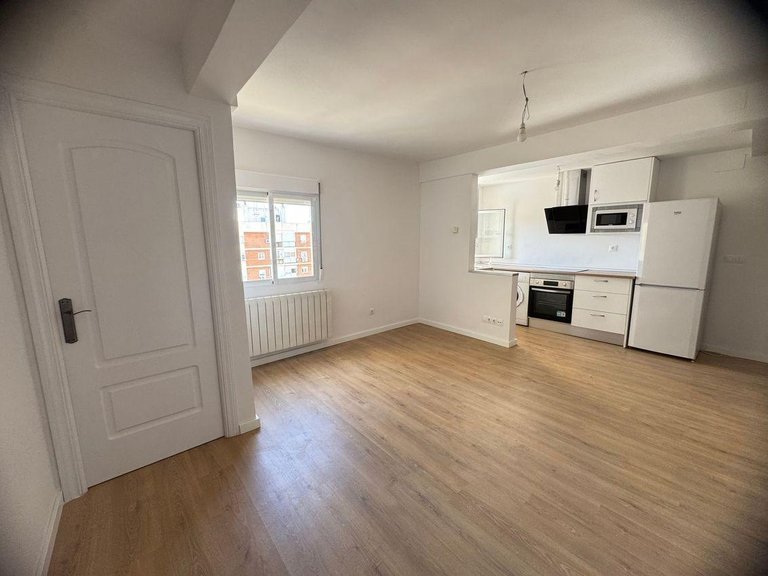 Apartment for Sale in Madrid, Madrid 3