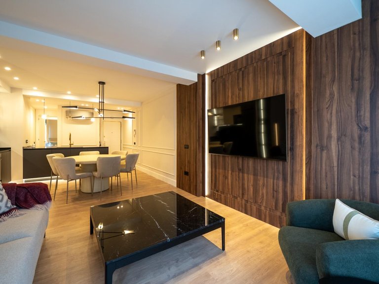 Apartment for Sale in Madrid, Madrid 5