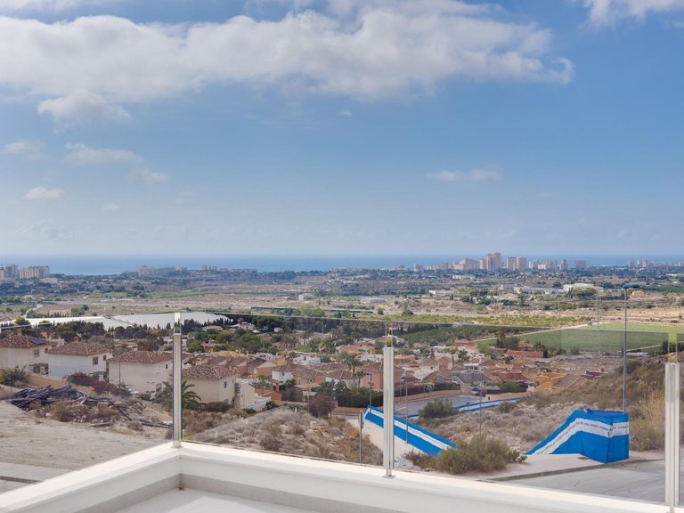 Villa for Sale in Mutxamel, Alicante 4