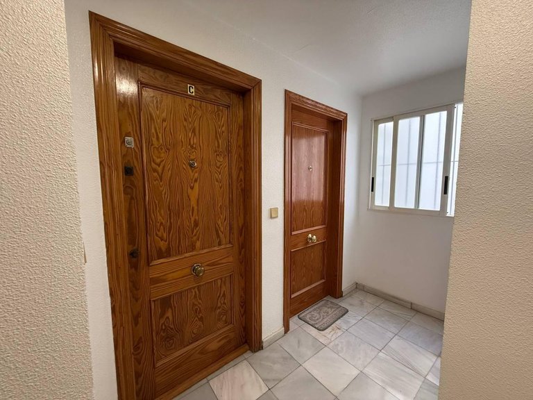 Apartment for Sale in Torrevieja, Alicante 30