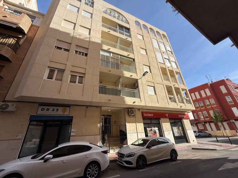 Apartment for Sale in Torrevieja, Alicante 33