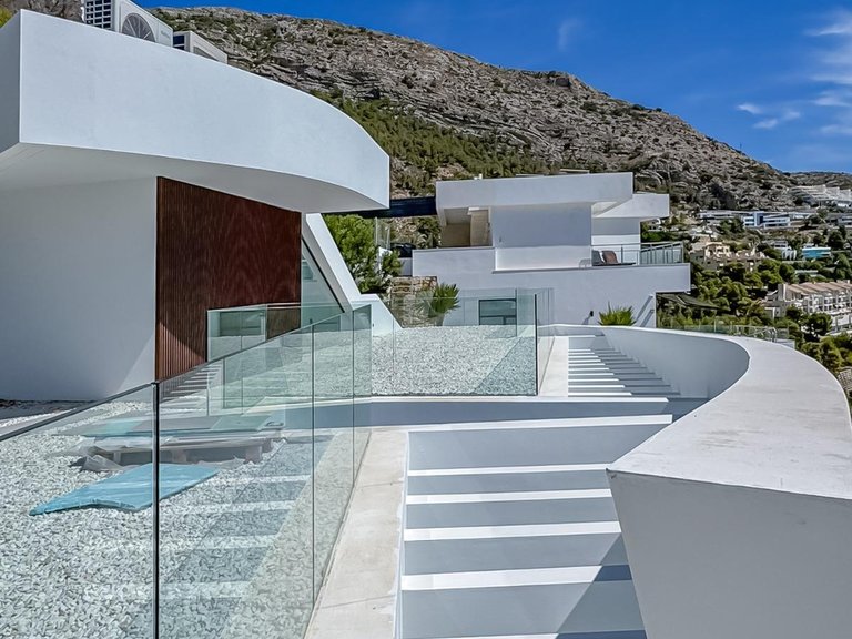 Villa for Sale in Altea, Alicante 3