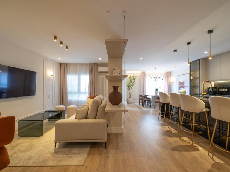 Apartment for Sale in Madrid, Madrid 5