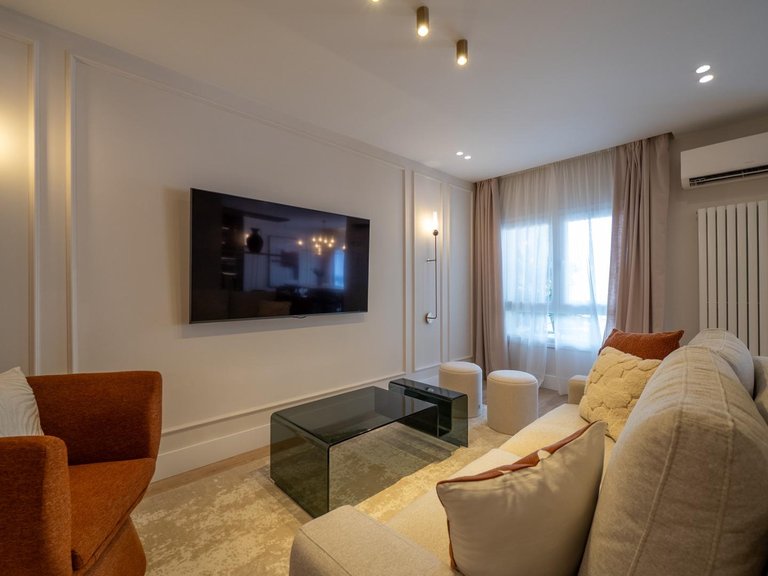 Apartment for Sale in Madrid, Madrid 8