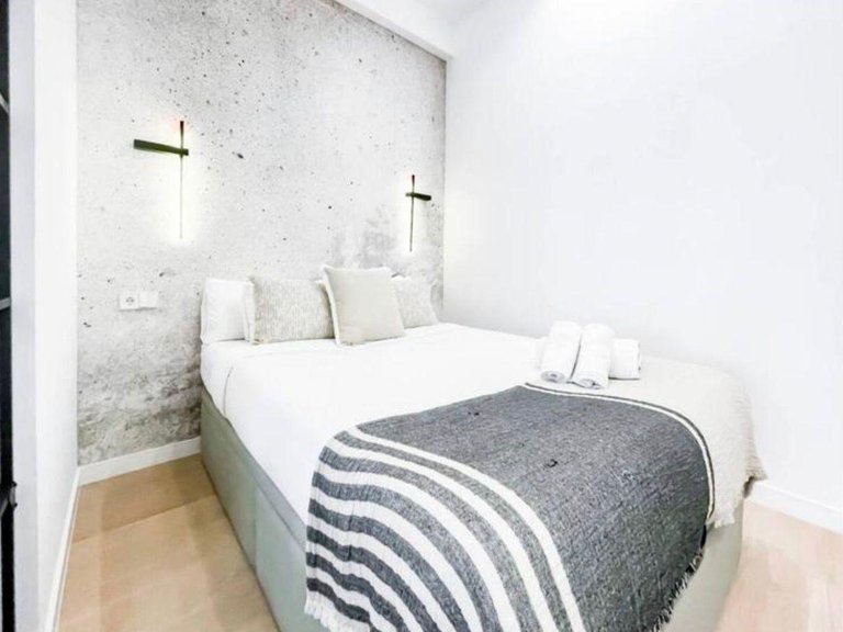 Apartment for Sale in Madrid, Madrid 5