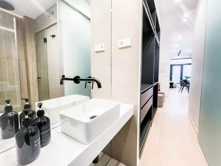 Apartment for Sale in Madrid, Madrid 7