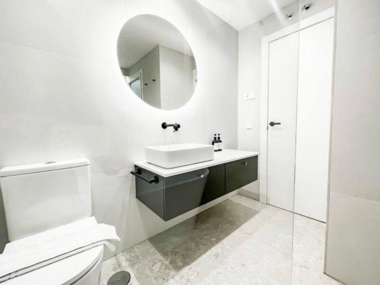 Apartment for Sale in Madrid, Madrid 8