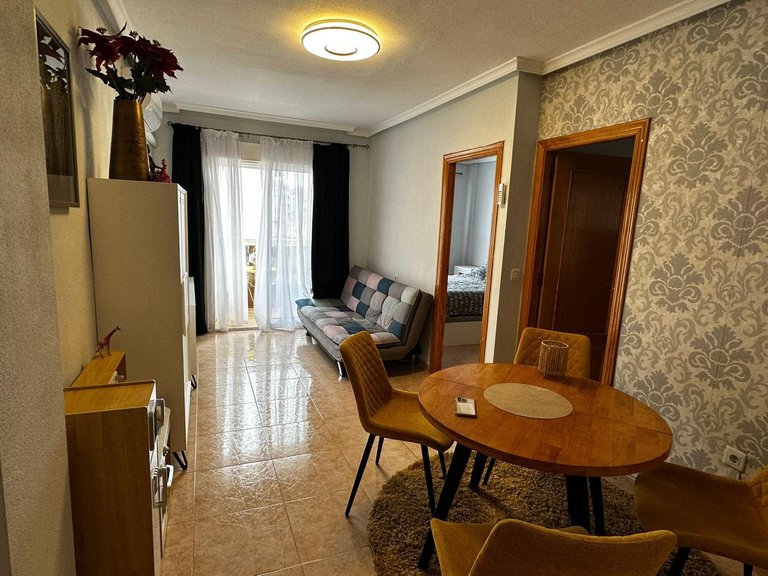 Apartment for Sale in Torrevieja, Alicante 1
