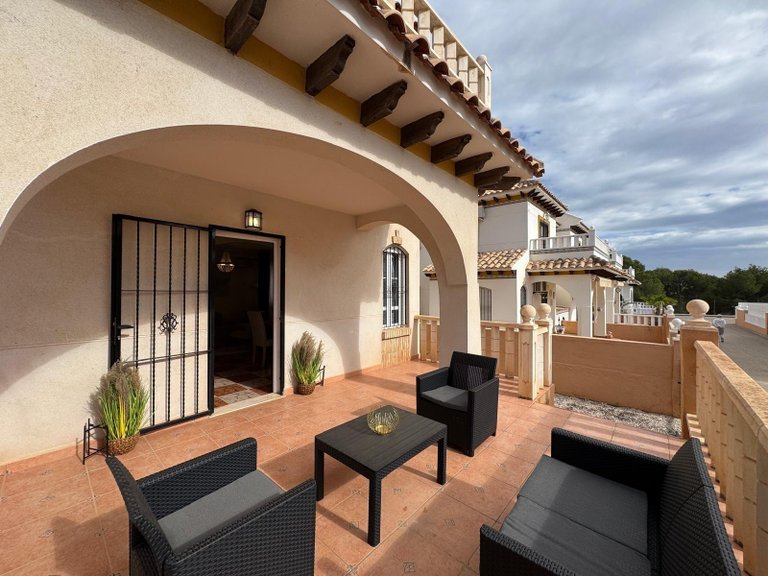 Town House for Sale in Orihuela Costa, Alicante 1