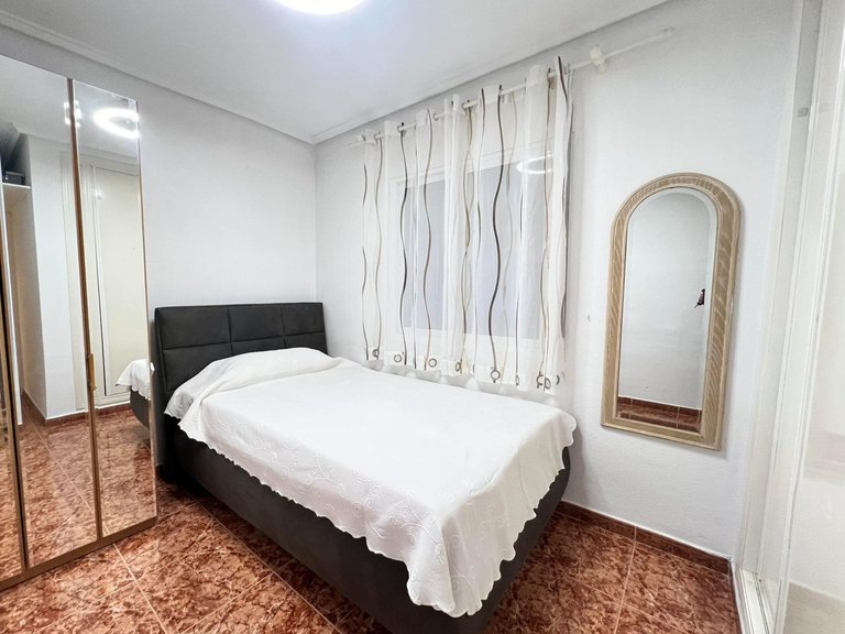 Apartment for Sale in Torrevieja, Alicante 8