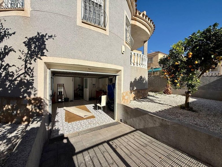 Villa for Sale in Orihuela Costa, Alicante 11