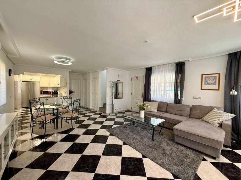 Villa for Sale in Orihuela Costa, Alicante 3