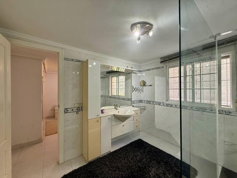 Villa for Sale in Costa Blanca Orihuela Costa, Alicante 36