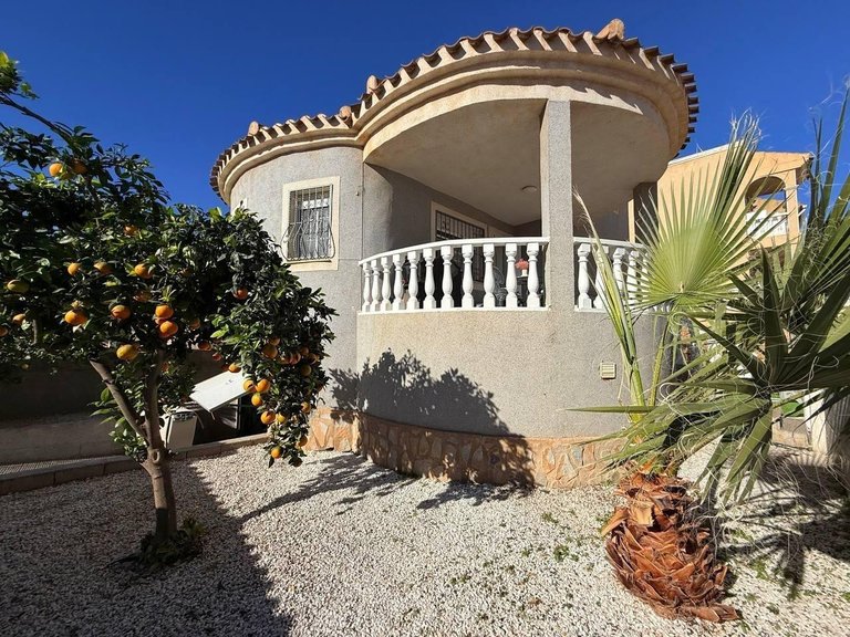 Villa for Sale in Orihuela Costa, Alicante 6