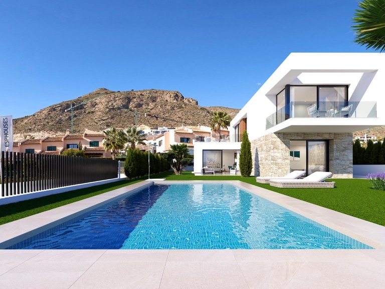 Villa for Sale in Finestrat, Alicante 4