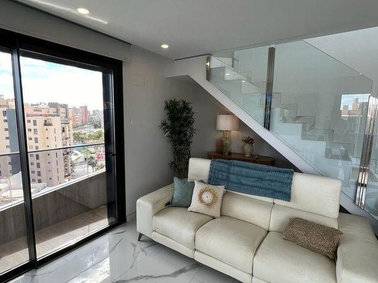 Apartment for Sale in Alicante, Alicante 11