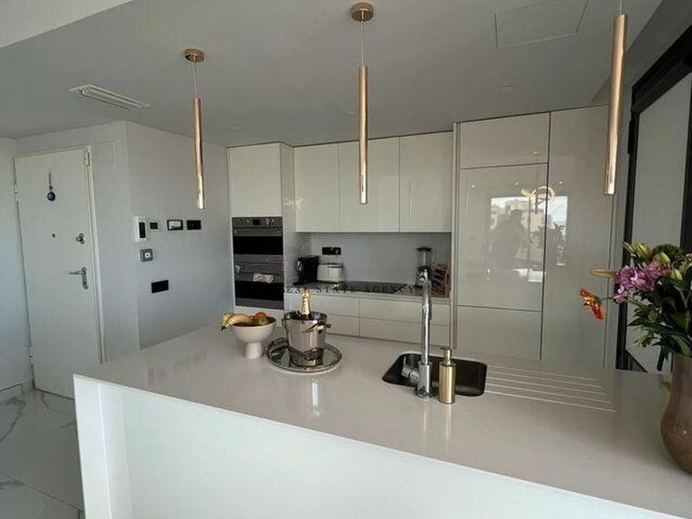 Apartment for Sale in Alicante, Alicante 15