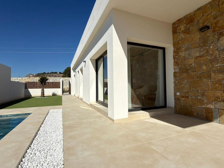 Villa for Sale in Finestrat, Alicante 4