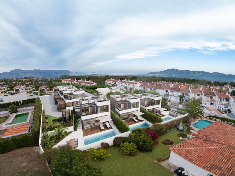 Villa for Sale in La Nucía, Alicante 4