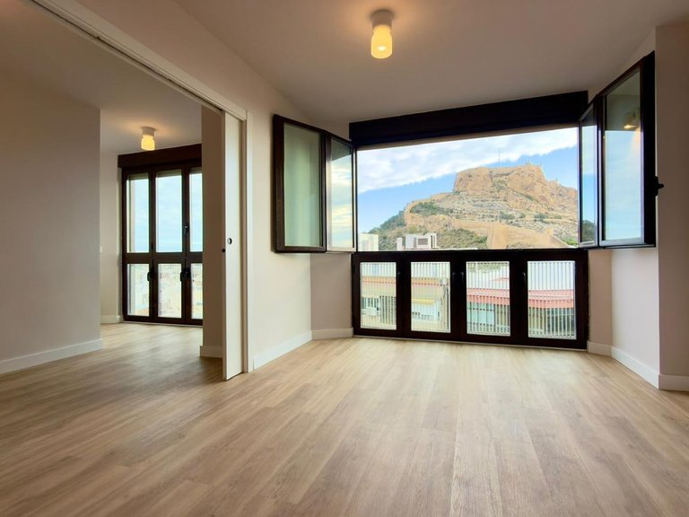Apartment for Sale in Alicante, Alicante 2