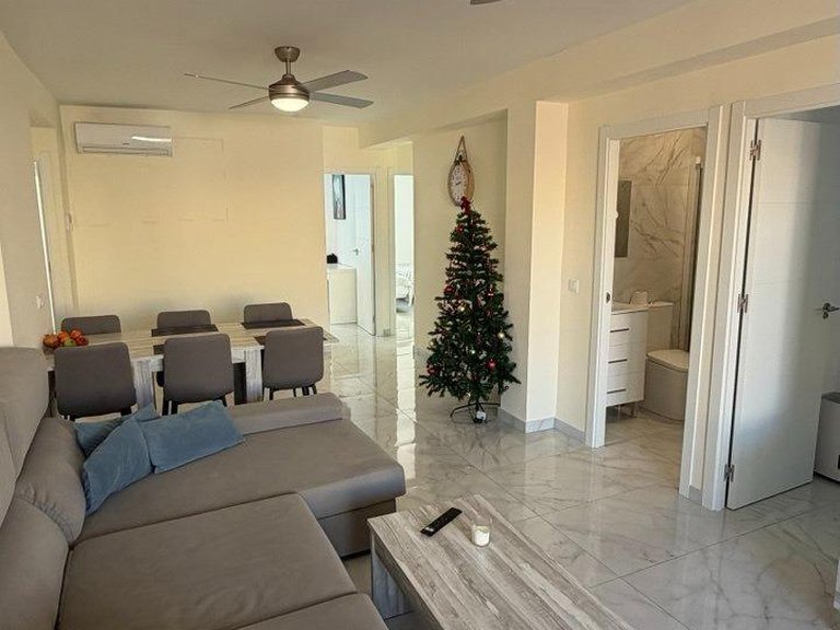 Apartment for Sale in Costa Blanca Torrevieja, Alicante 16