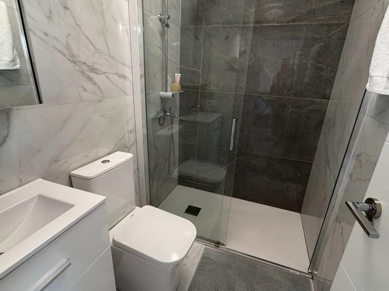 Apartment for Sale in Costa Blanca Torrevieja, Alicante 33